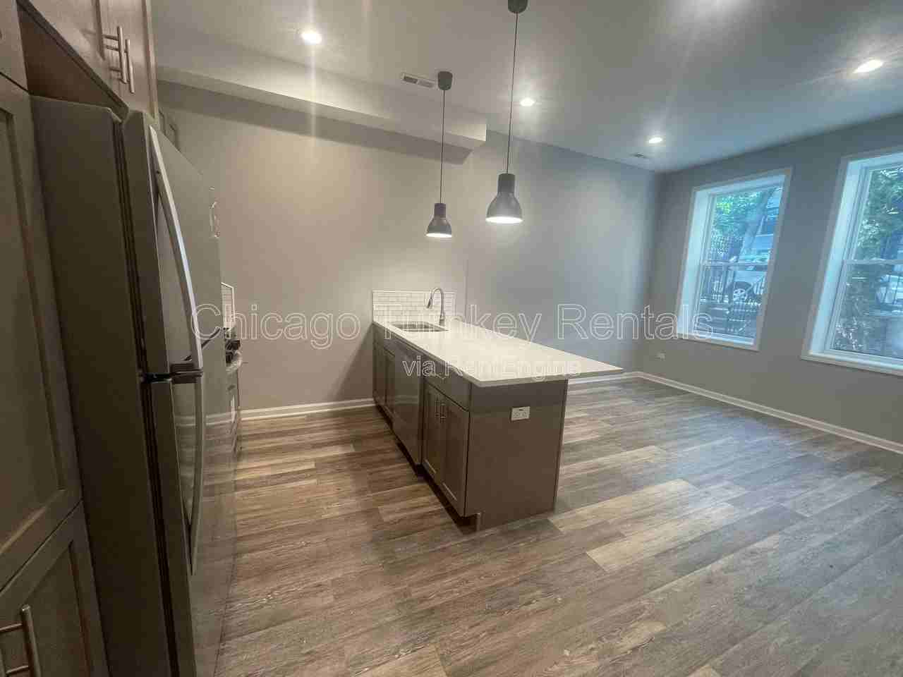 2624 W 24th St #G - Photo 5 of 9