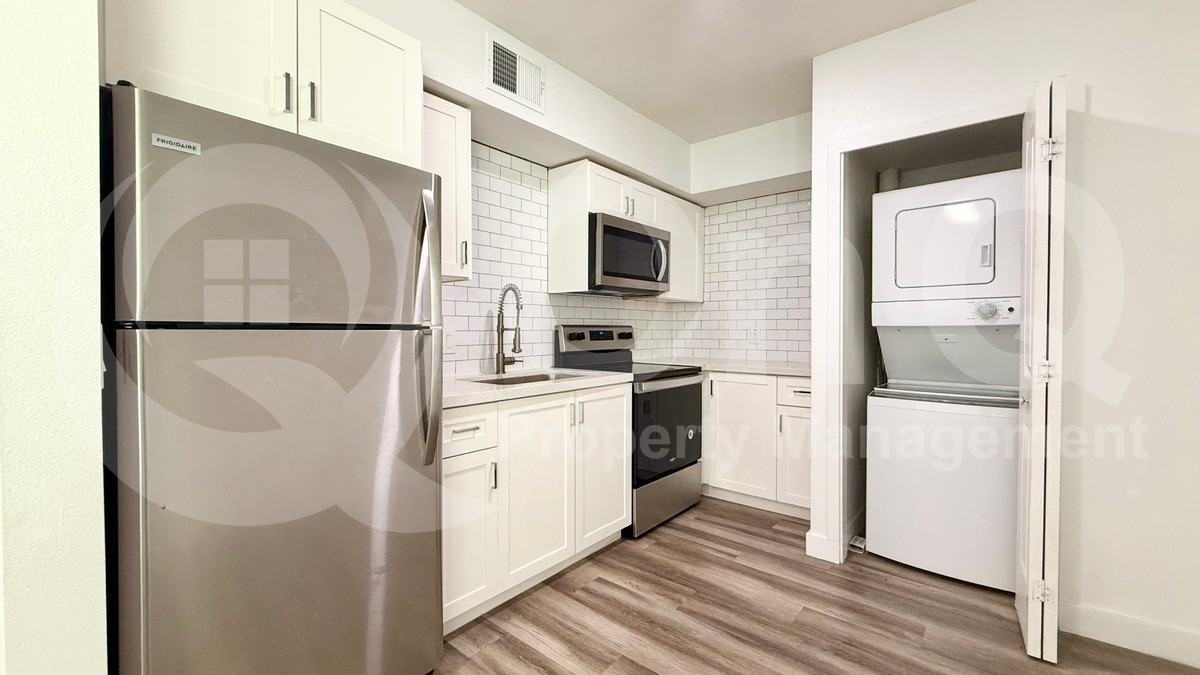 312 N Hartford St #3 - Photo 5 of 30