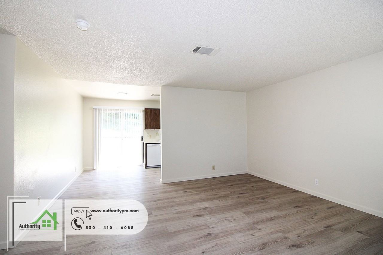 333 Boulder Creek Dr #C4 - Photo 4 of 20