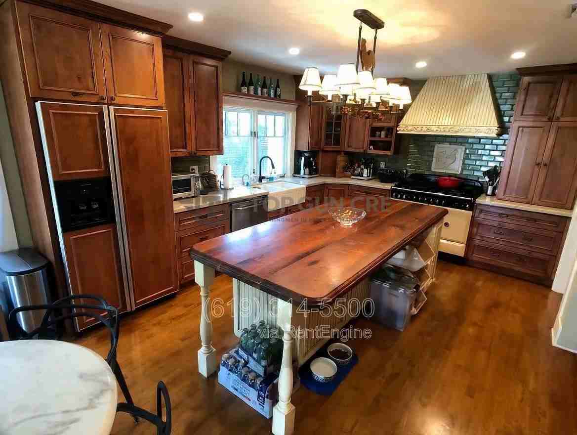 4026 Utah St #4028 - Photo 3 of 22