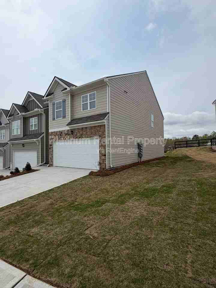 42 Rustin Rdg - Photo 2 of 42