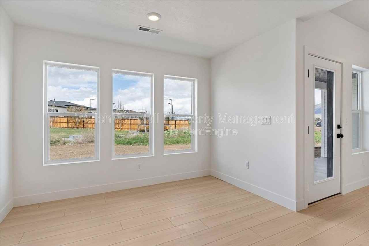 837 East 300 North - Photo 7 of 31