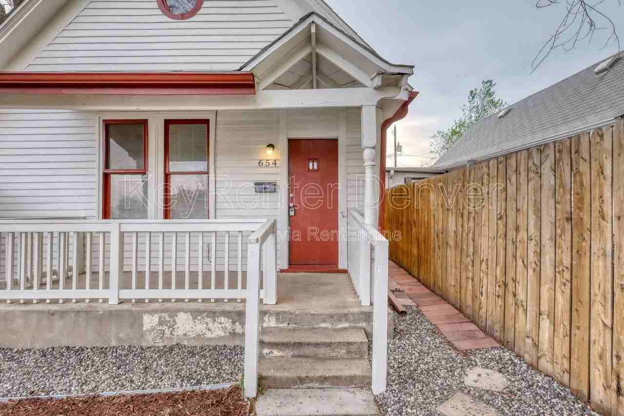 654 Meade St - Photo 2 of 12