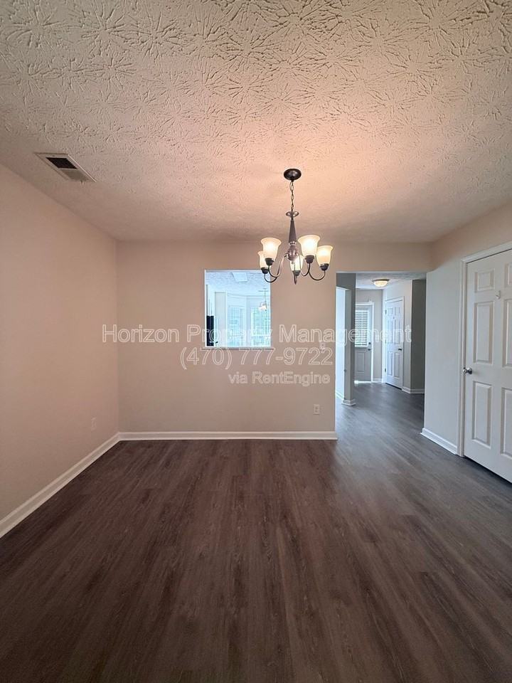 2863 Creek Bottom Ct - Photo 6 of 17