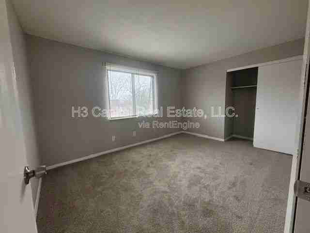 17 Kensington Heights Rd #E - Photo 7 of 9