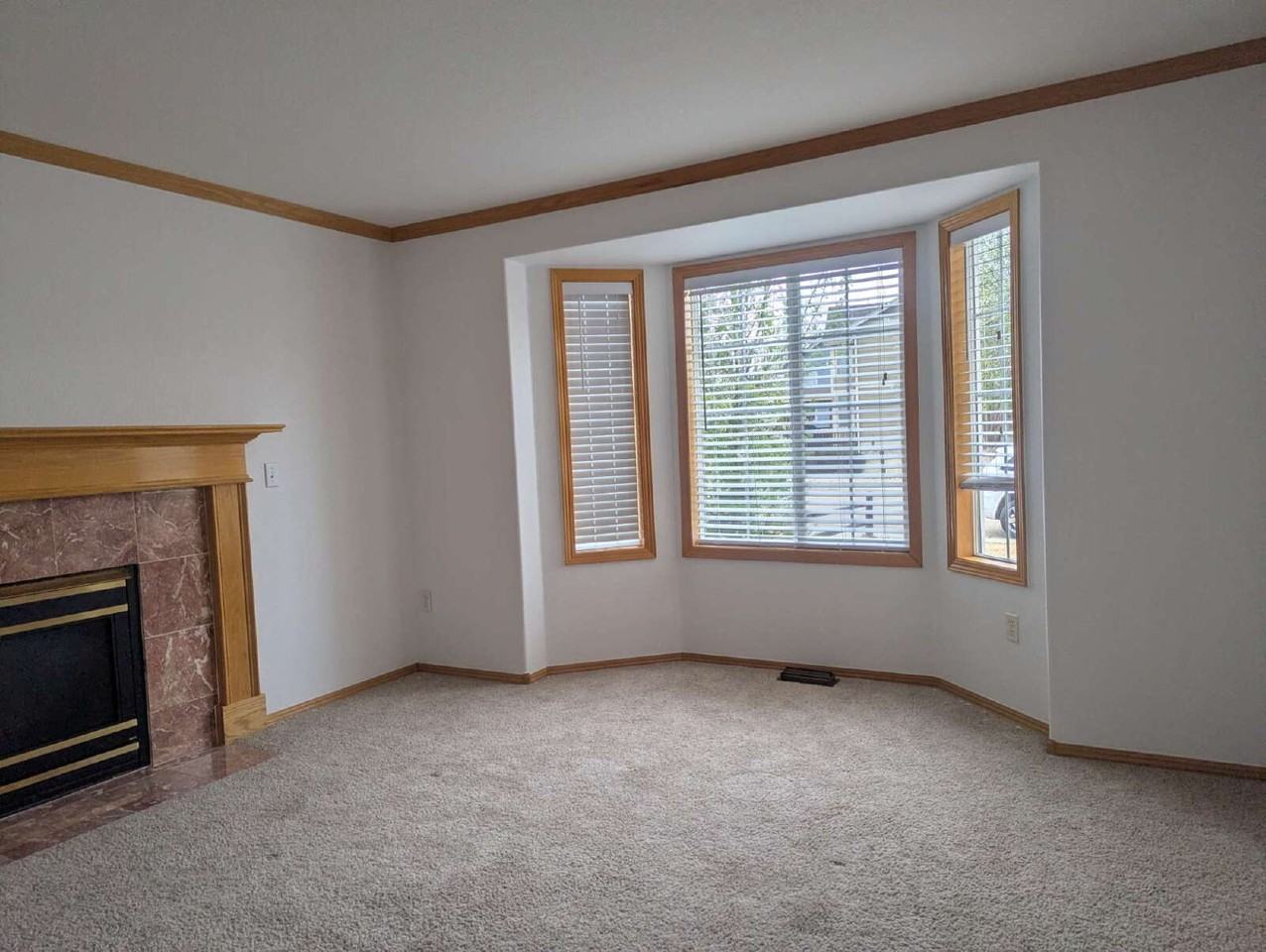 3581 Larkspur Cir - Photo 4 of 17