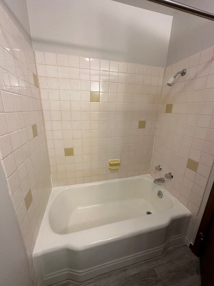 609 Mount Nemo Ave Apt 5 - Photo 6 of 7