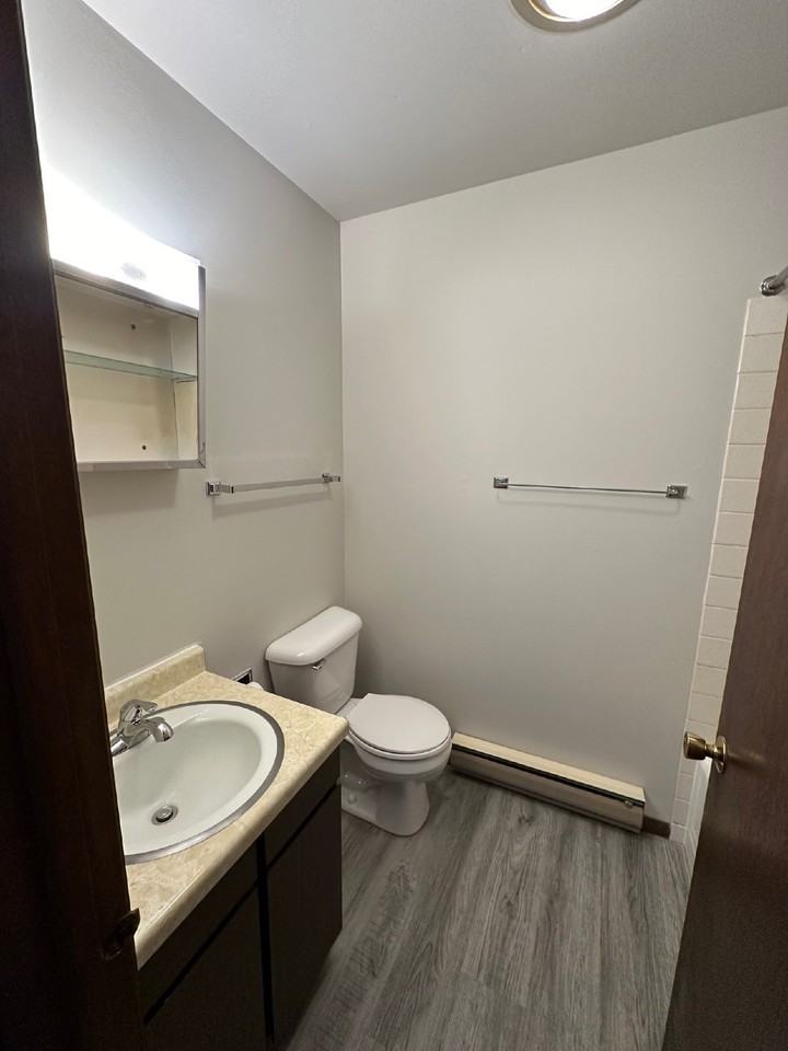 609 Mount Nemo Ave Apt 5 - Photo 7 of 7