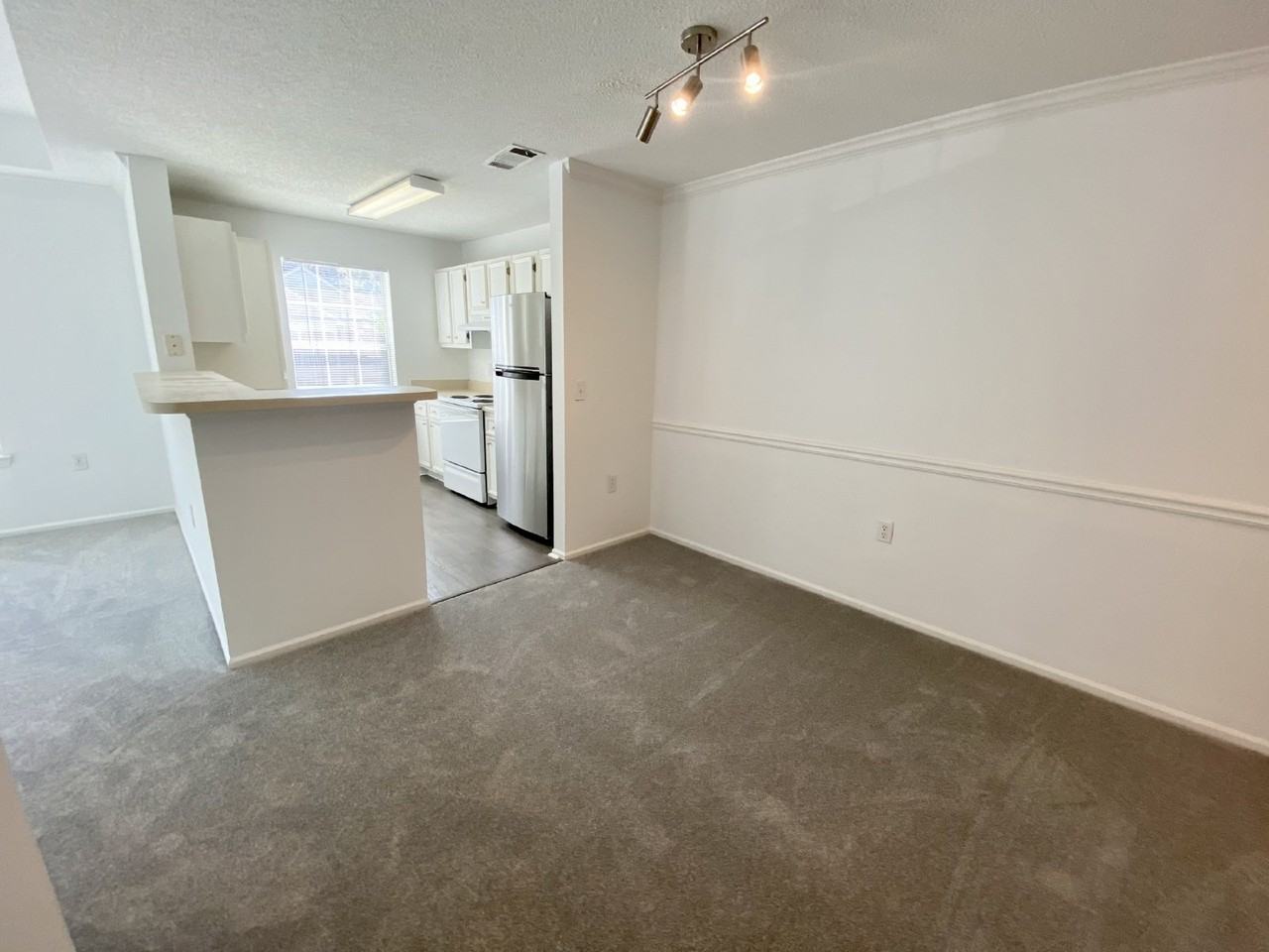 50 Pebble Beach Cv #D220 - Photo 6 of 15