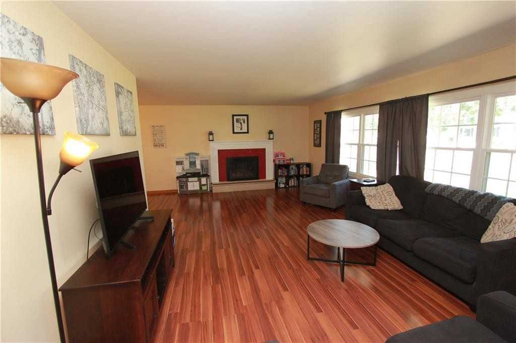 317 E Macarthur Ave - Photo 5 of 28