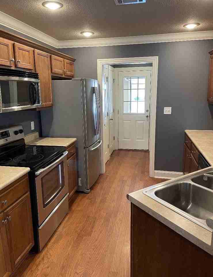 6018 Beaver Creek Ln - Photo 6 of 24