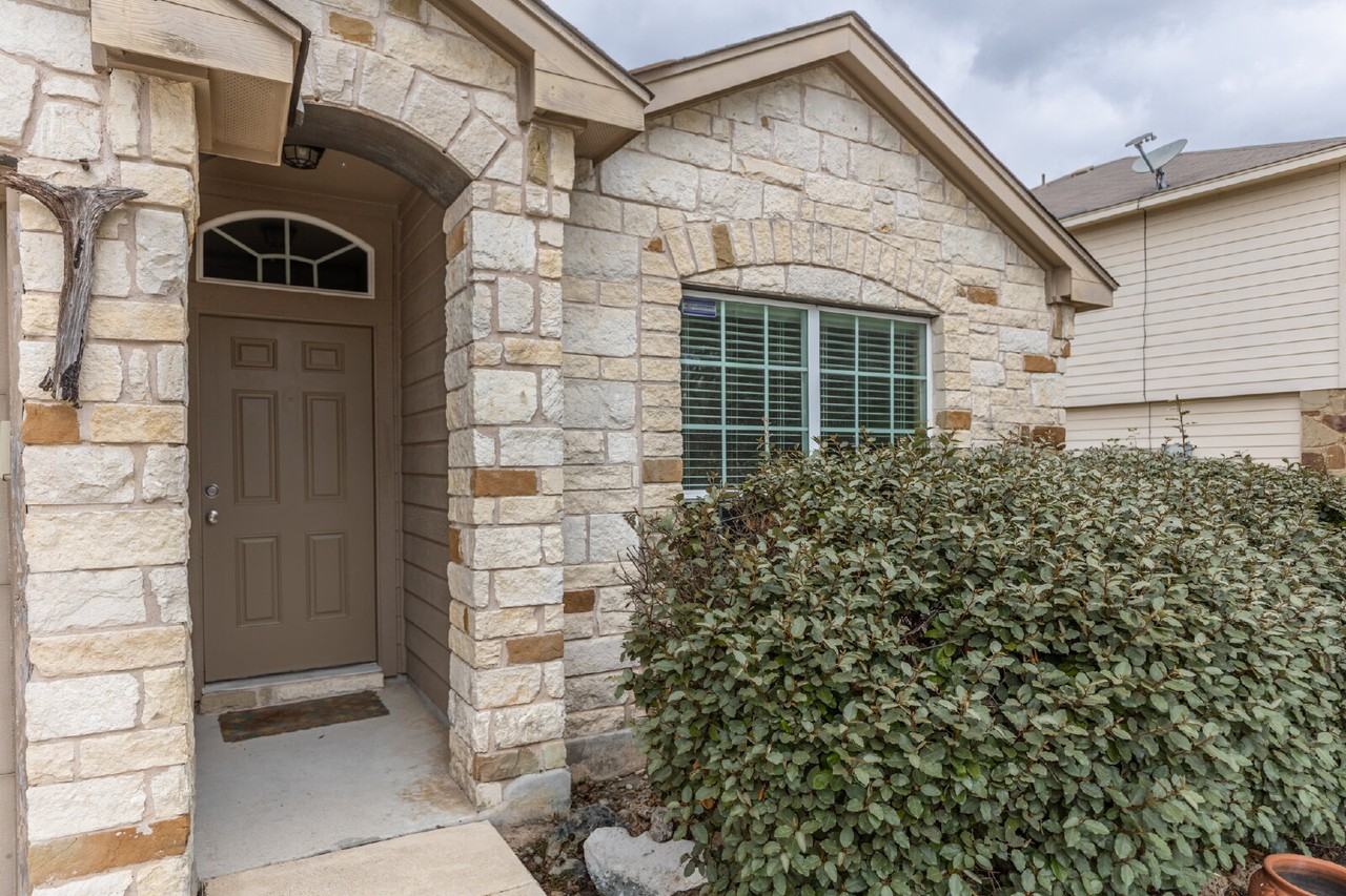 259 Creekview Way - Photo 3 of 31