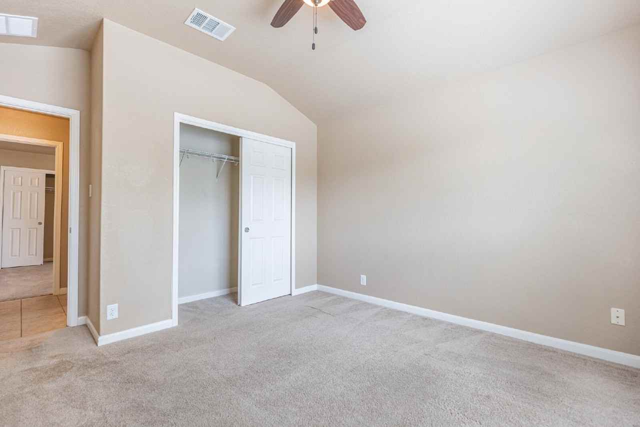 259 Creekview Way - Photo 5 of 31