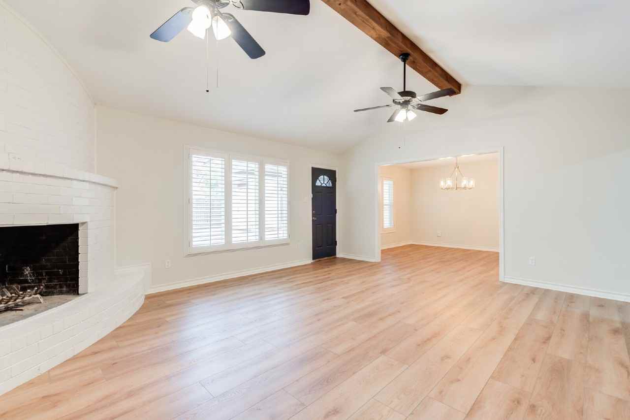 5309 77th St - Photo 5 of 36