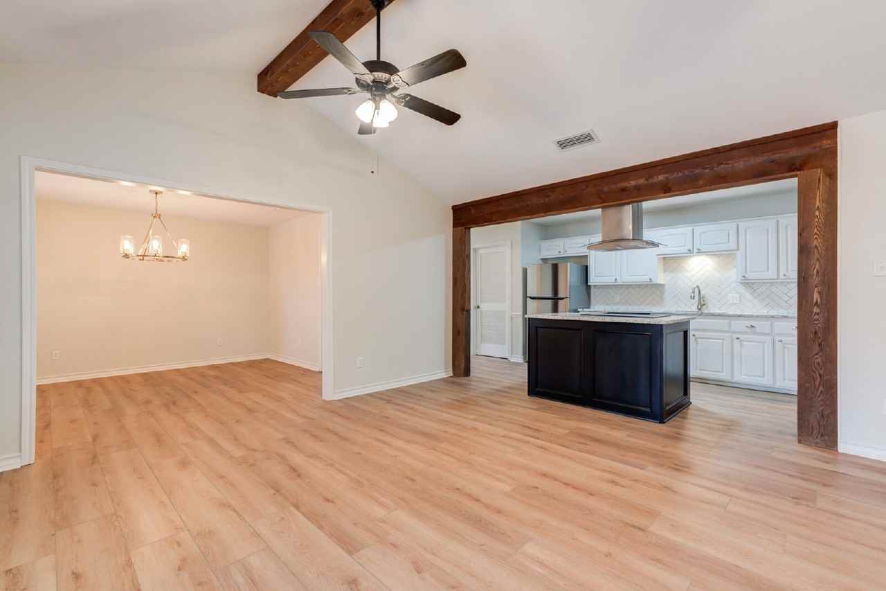 5309 77th St - Photo 7 of 36