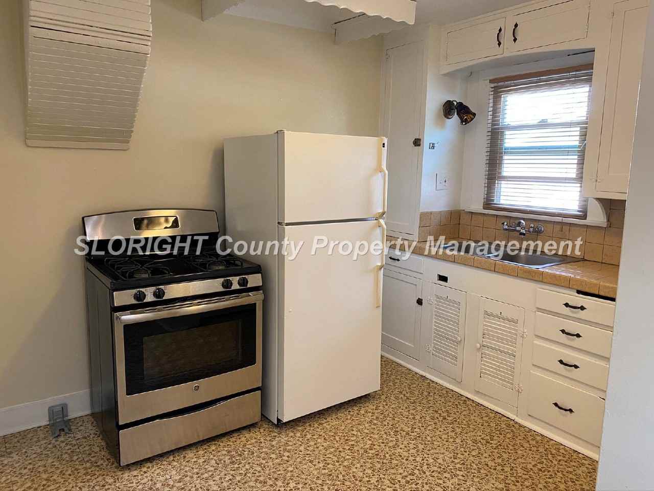 726 Johnson Ave - Photo 6 of 15