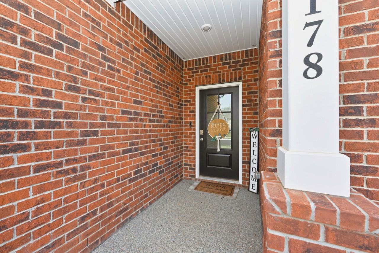 178 Crabourne Dr - Photo 6 of 50