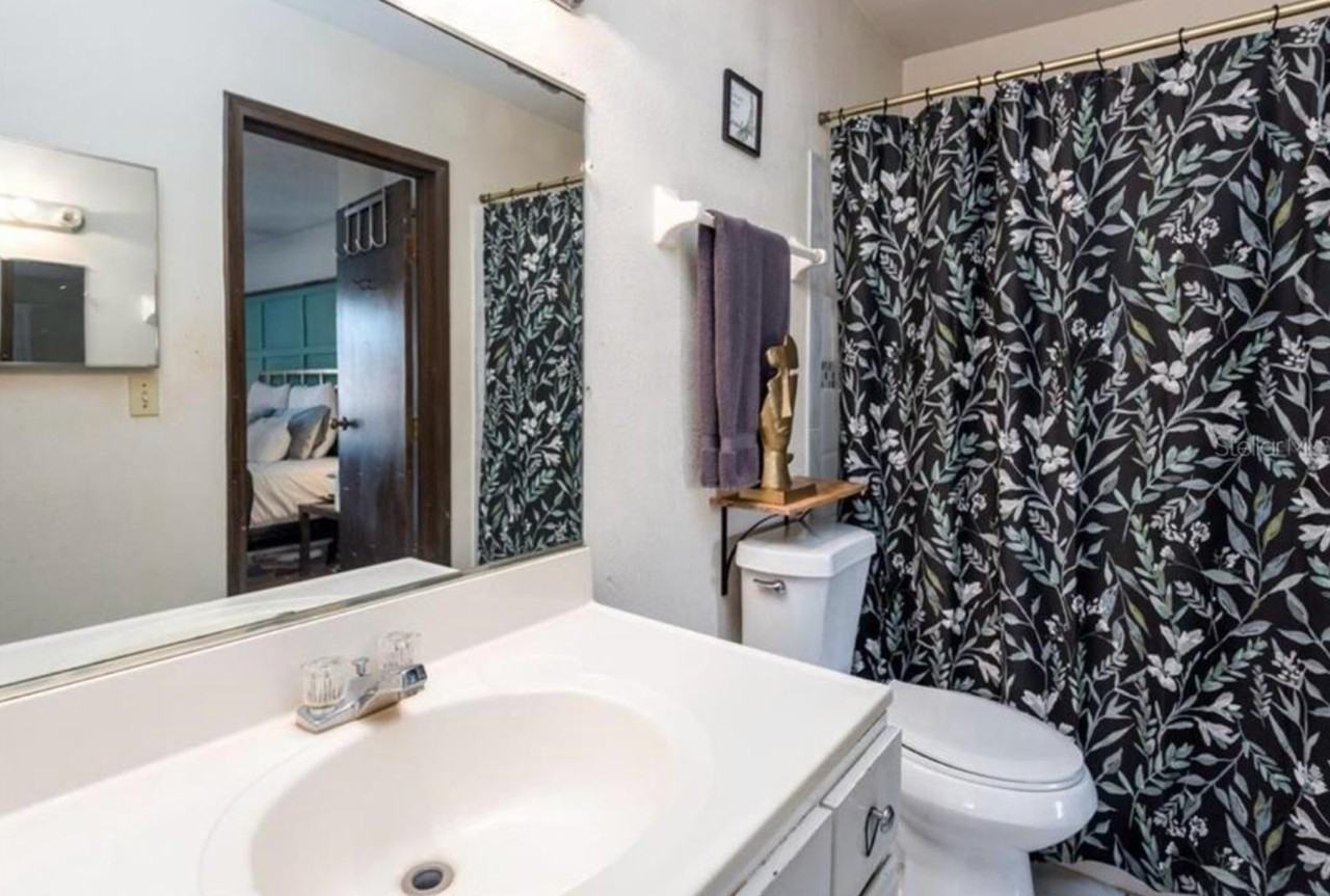 2342 Huntington Green Ct #2 - Photo 7 of 10