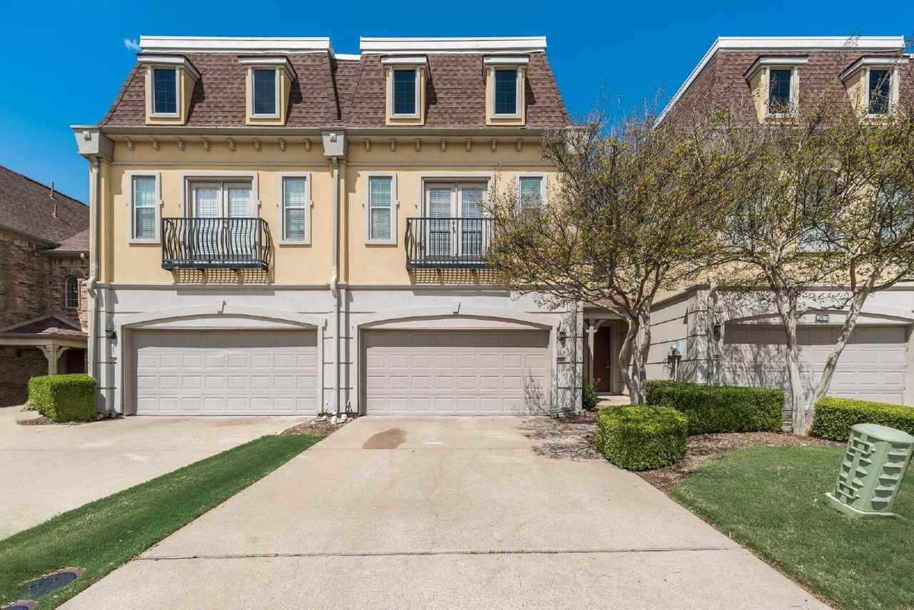 321 Metropolitan Dr - Photo 2 of 31