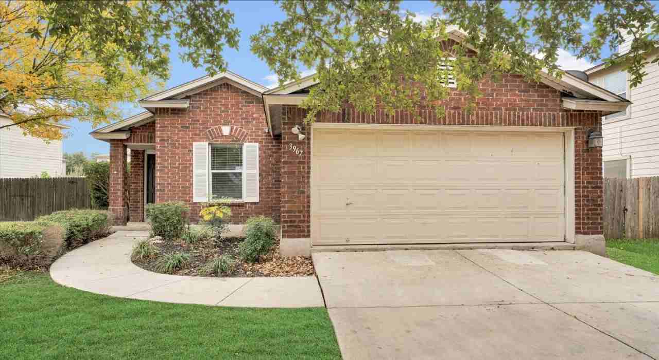 3967 Cherokee Blvd - Photo 3 of 40