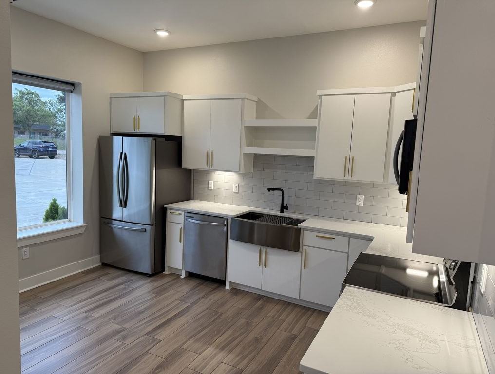 1900 Greenleaf St - Photo 3 of 13