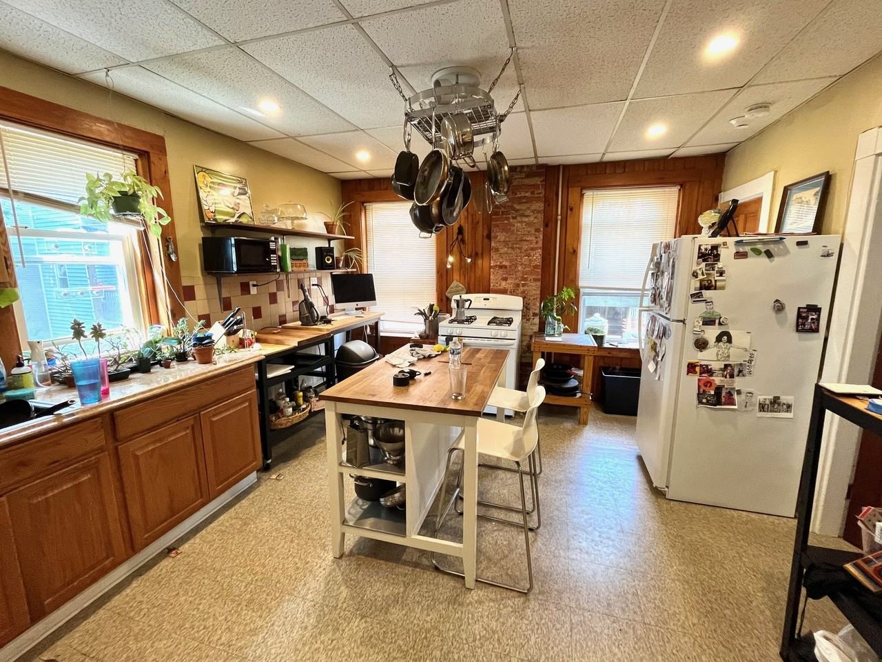 7 Kenney St #2 - Photo 6 of 10