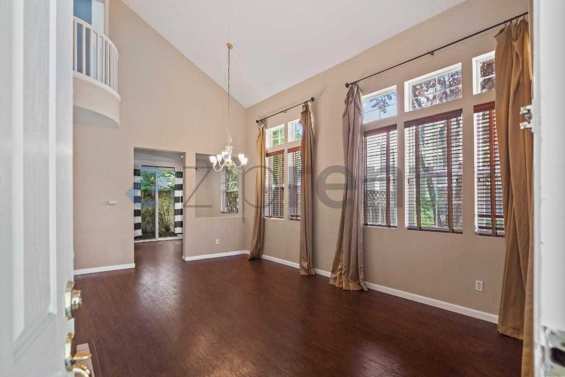 5148 Bridgton Ct - Photo 5 of 23