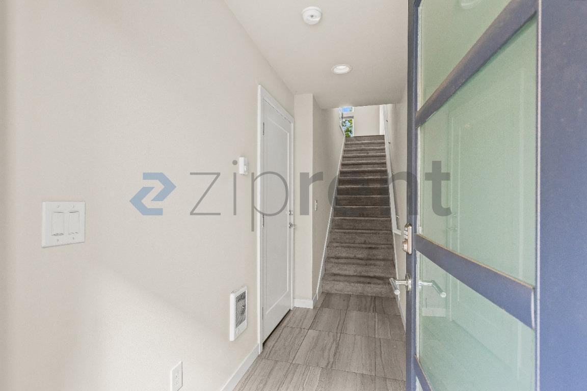 1588 139th Ct Ne #1588 - Photo 5 of 22