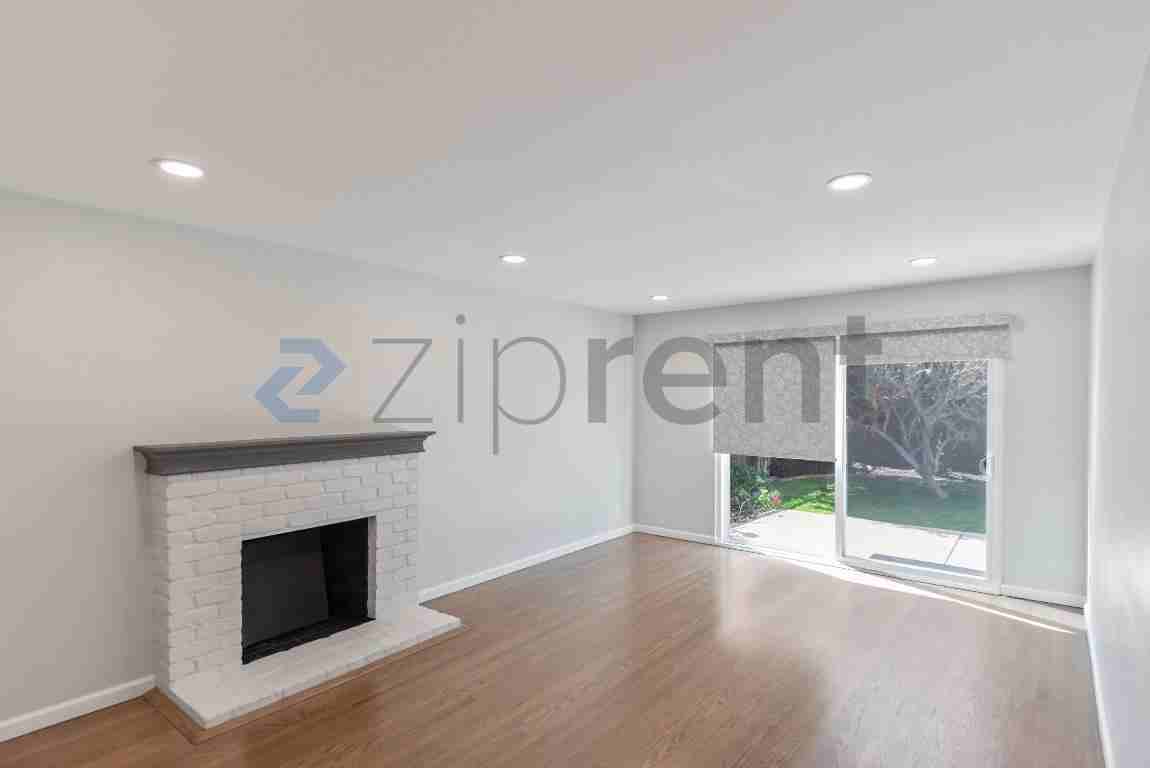 6258 Castillon Dr - Photo 5 of 25