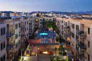 featured image of 5600 Wilshire Blvd