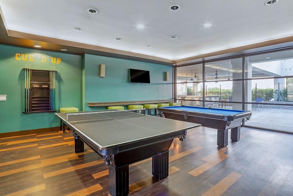 Apex - Photo 4 of 46