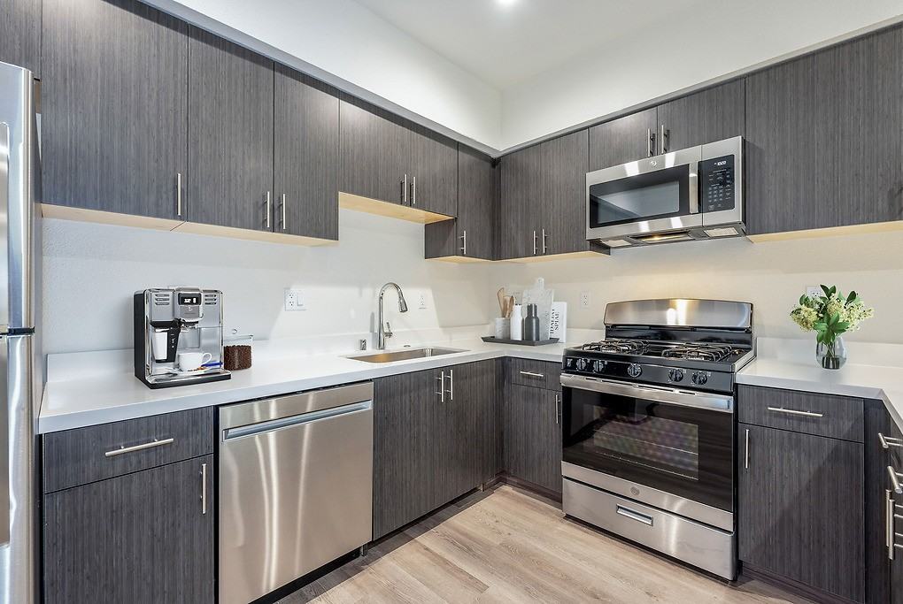 Apex - Photo 6 of 46