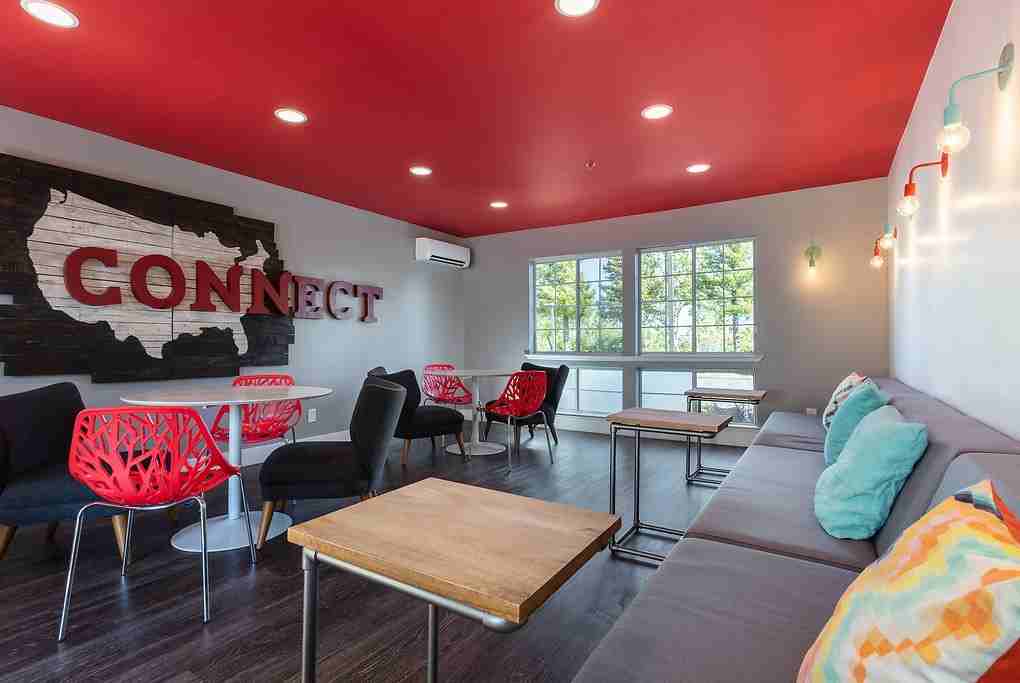 Bel Air - Photo 7 of 50