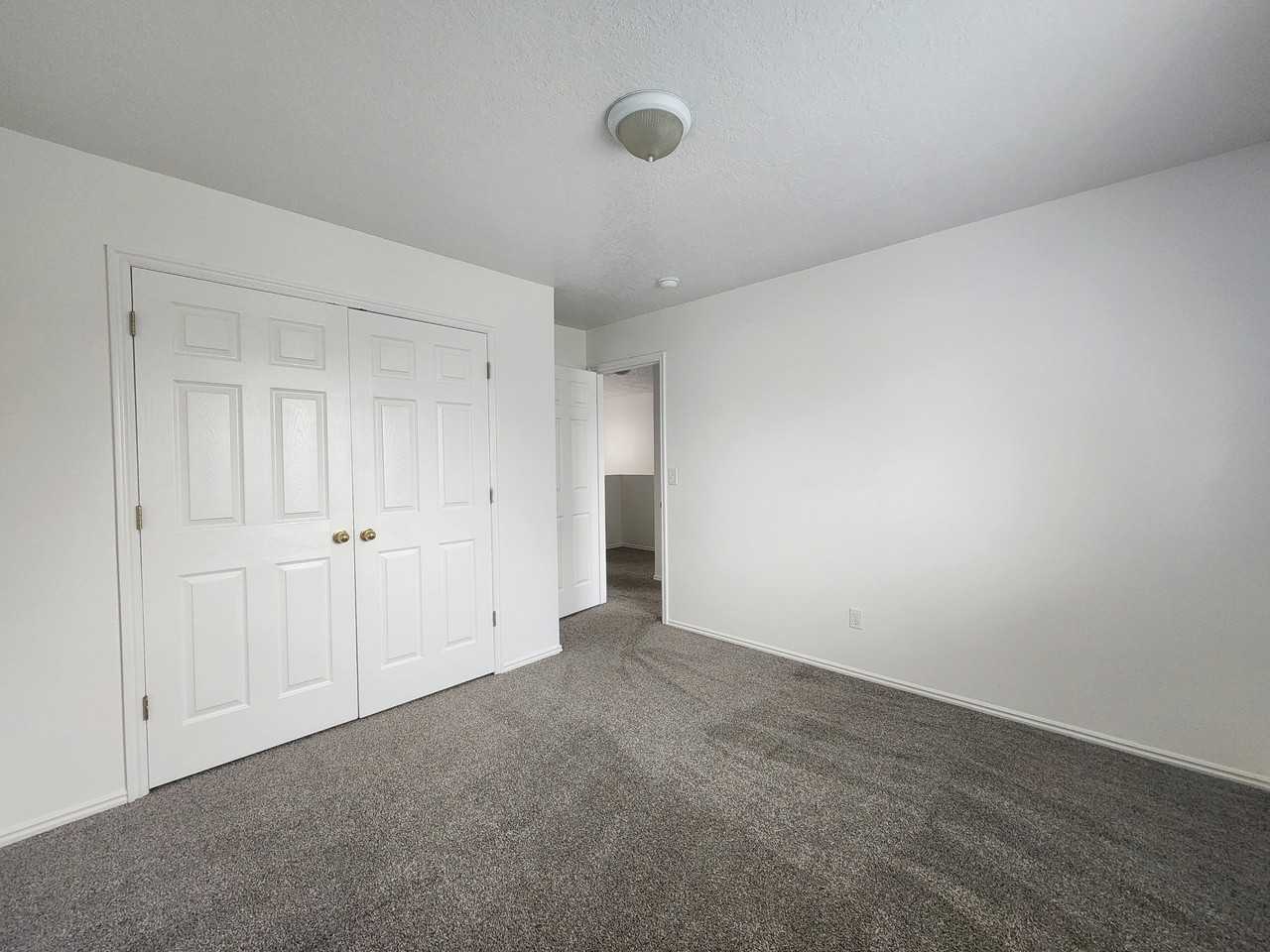 1720 N St - Photo 4 of 12