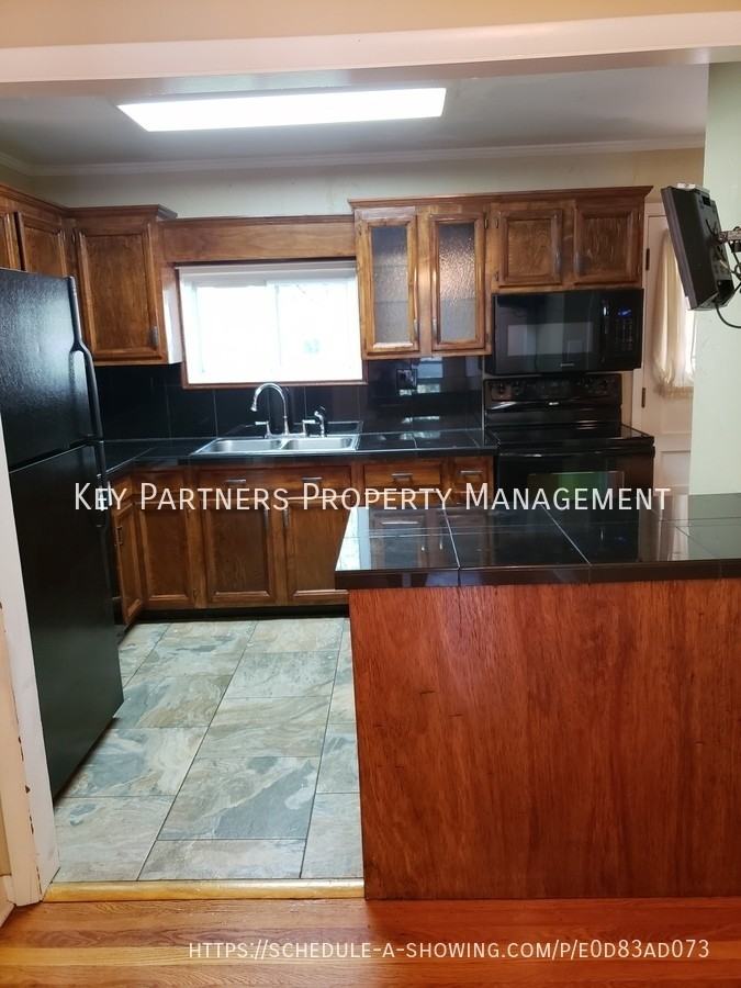 7132 Newton Dr - Photo 7 of 22