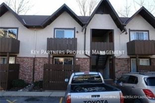 6212 Robinson St - Photo 1 of 1