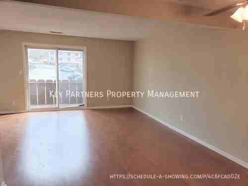 6212 Robinson St - Photo 3 of 13