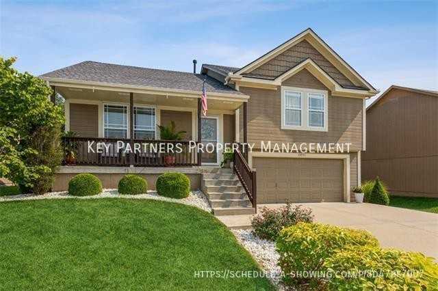 12551 S Belford St - Photo 3 of 29