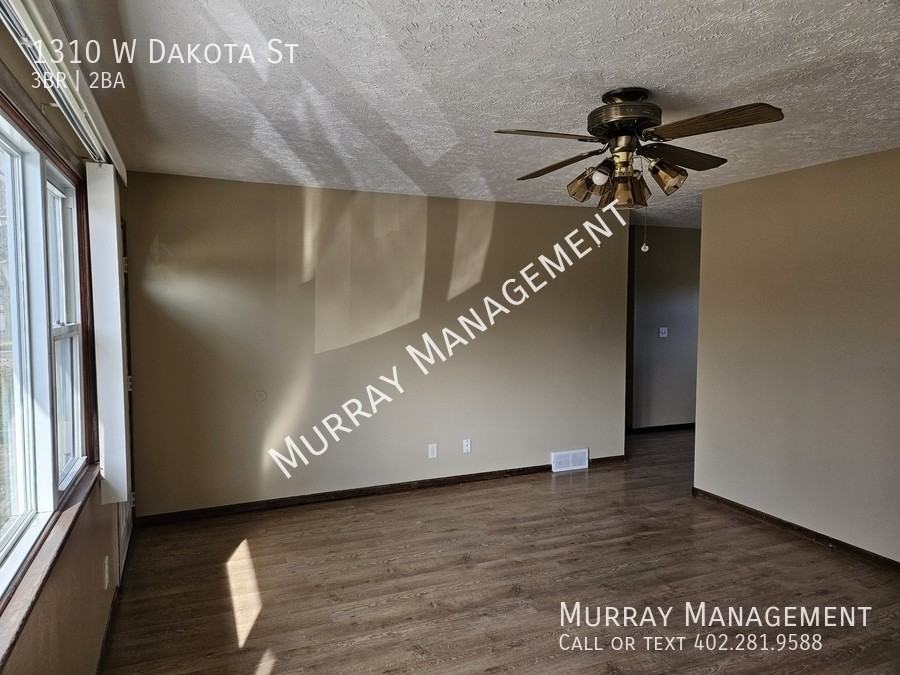 1310 W Dakota St - Photo 5 of 18