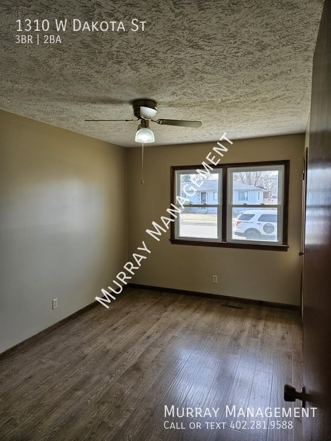 1310 W Dakota St - Photo 7 of 18