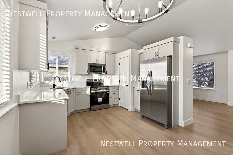 269 W Beverlee Ann Dr - Photo 2 of 30