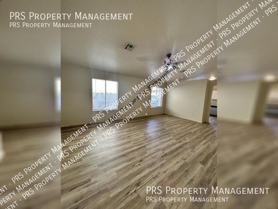 8656 E Nido Ave - Photo 7 of 34