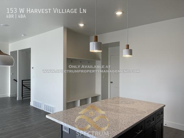 153 W Harvest Village Ln - Photo 7 of 42