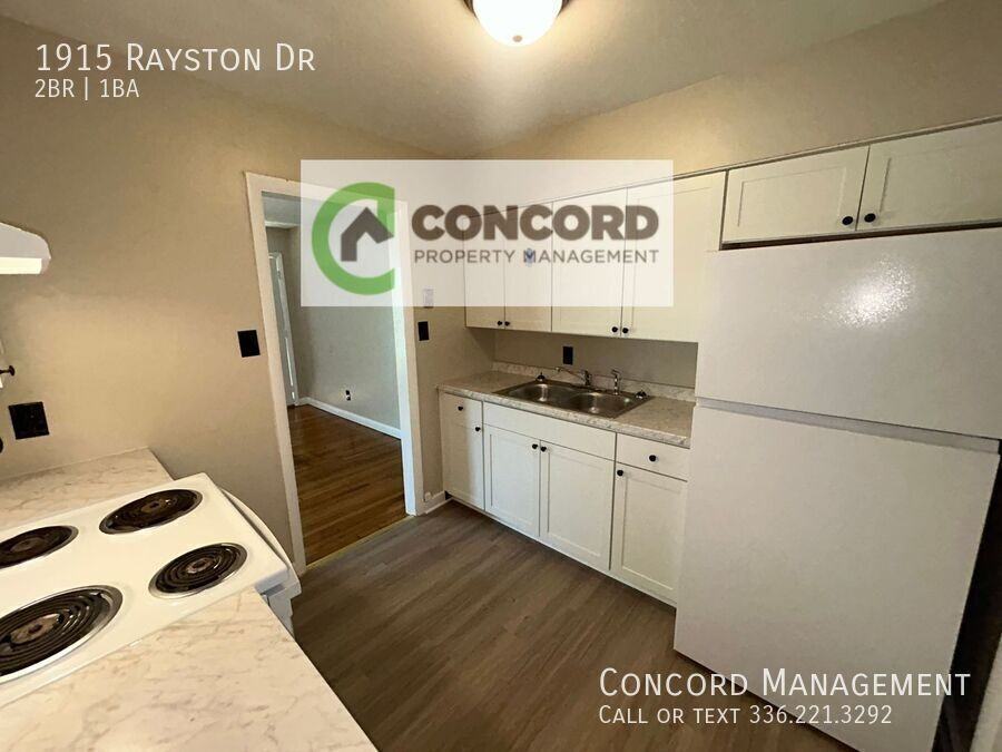 1915 Rayston Dr - Photo 7 of 18