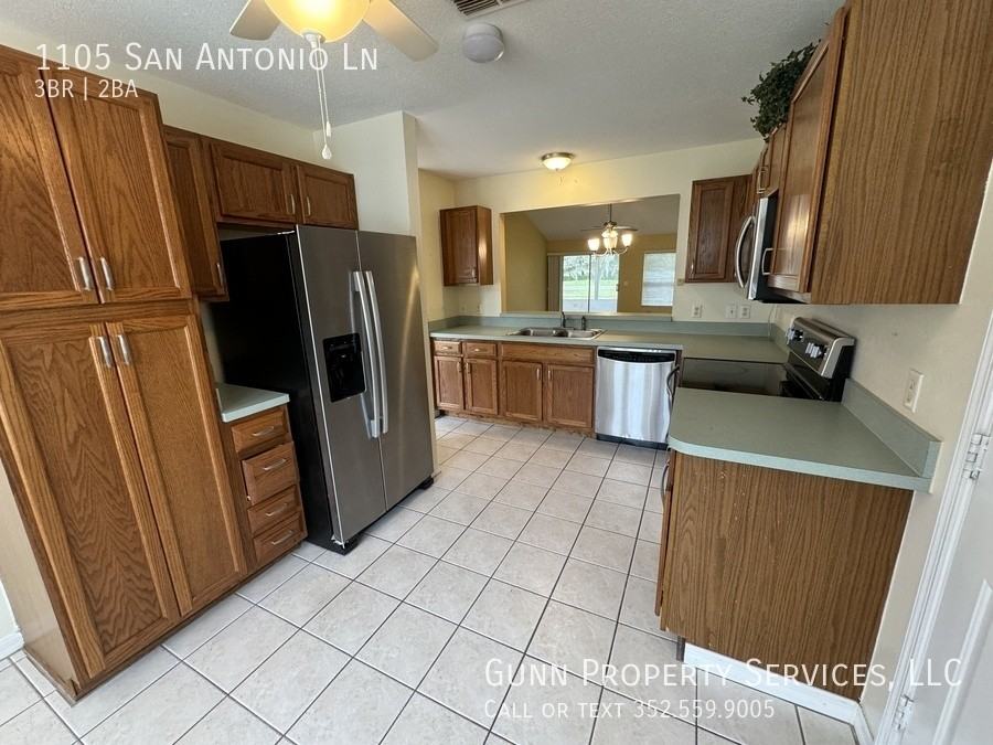 1105 San Antonio Ln - Photo 5 of 28