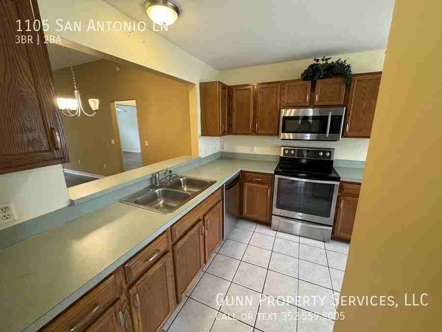 1105 San Antonio Ln - Photo 6 of 28