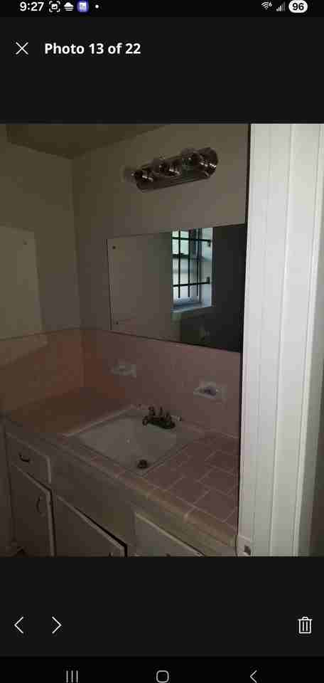 308 Kinsman Rd #NA - Photo 3 of 10