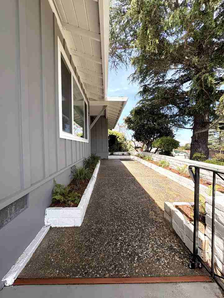 906 Viewridge Dr #NA - Photo 2 of 20