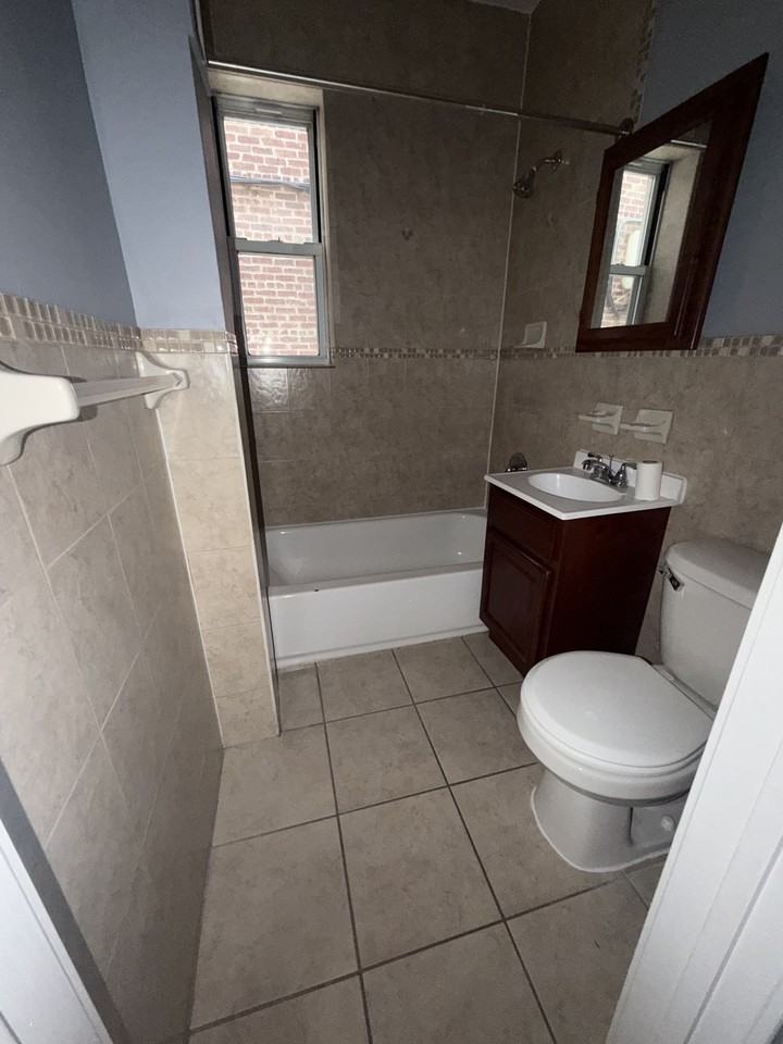 733 Avenue A #1 - Photo 5 of 8