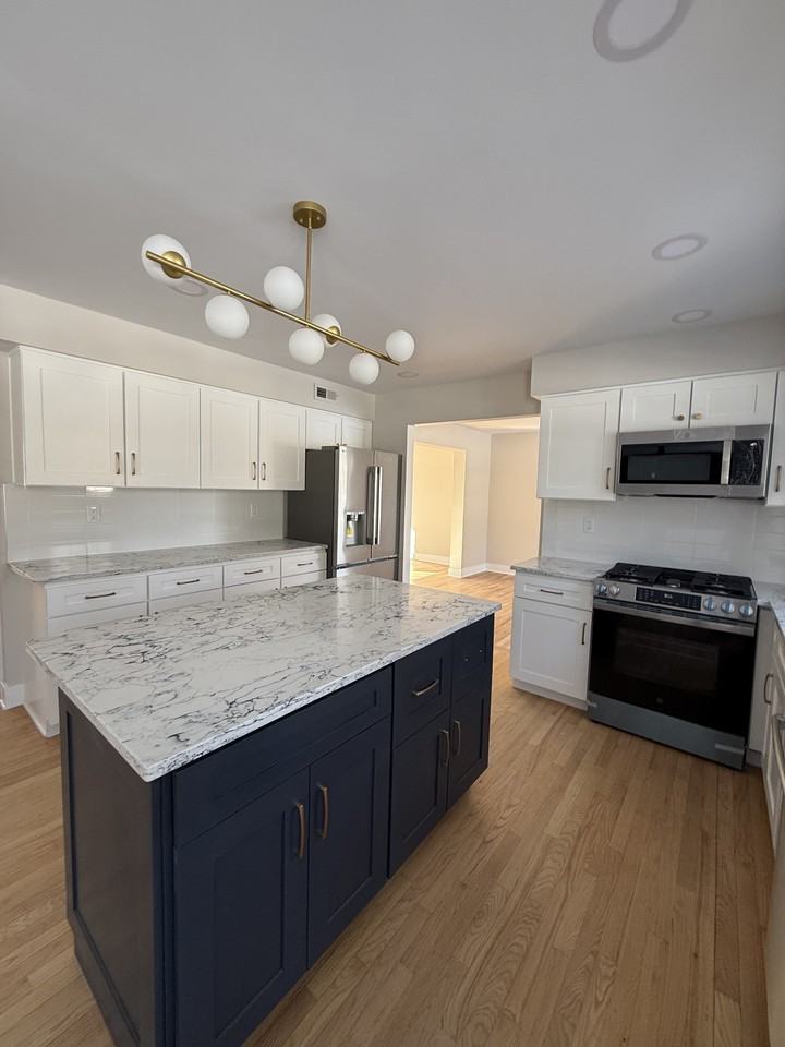 703 Gregory Dr #NA - Photo 2 of 10